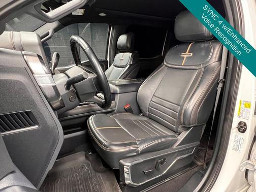 Star White Metallic Tri-Coat 2023 Ford F-250 Platinum