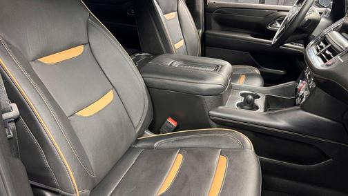 Summit White 2024 GMC Yukon XL 4WD AT4