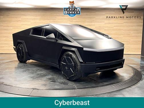 Stainless Steel 2024 Tesla Cybertruck Cyberbeast
