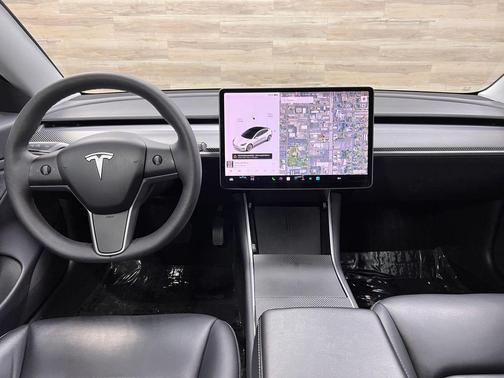 Pearl White Multi-Coat 2020 Tesla Model 3 Performance