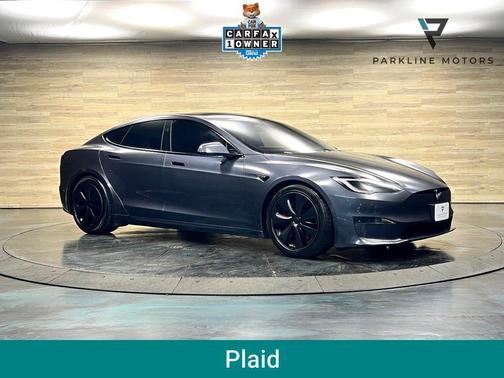 Stealth Grey 2023 Tesla Model S Plaid