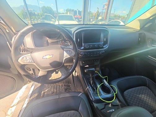 Summit White 2019 Chevrolet Colorado Z71