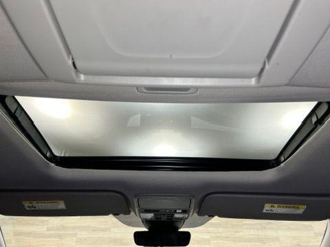 Platinum White Pearl 2024 Honda Odyssey Touring