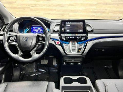 Platinum White Pearl 2024 Honda Odyssey Touring