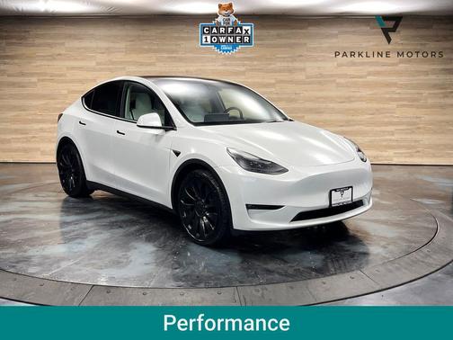 Pearl White Multi-Coat 2023 Tesla Model Y Performance Dual Motor All-Wheel Drive
