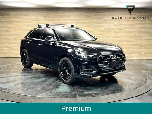 Orca Black Metallic 2019 Audi Q8 3.0T Premium