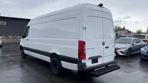 2021 Mercedes-Benz Sprinter 4500 High Roof V6