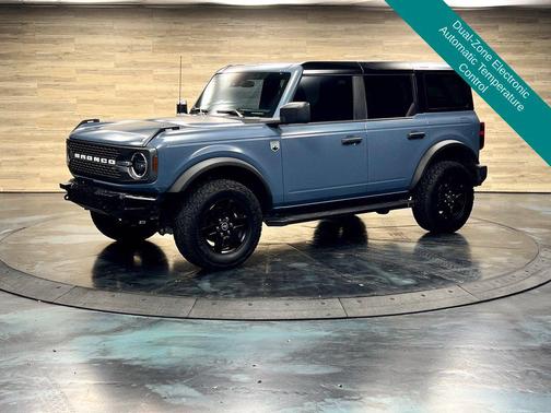 Azure Gray Metallic Tri-Coat 2025 Ford Bronco Big Bend