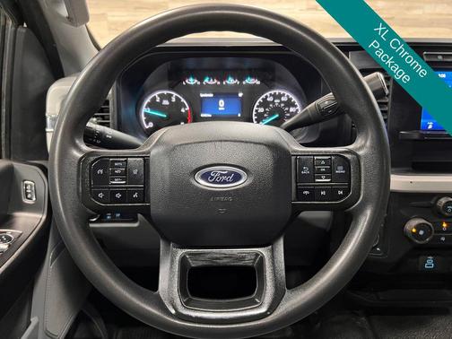 Oxford White 2024 Ford F-250 XL