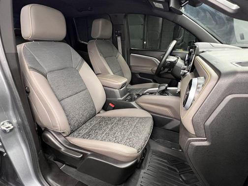 Sterling Gray Metallic 2024 Chevrolet Colorado ZR2