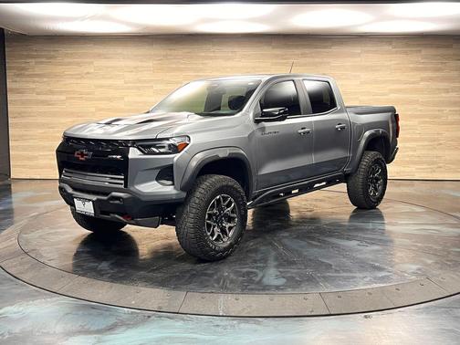 Sterling Gray Metallic 2024 Chevrolet Colorado ZR2