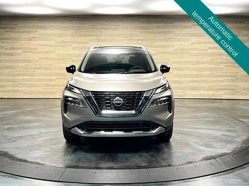 Champagne Silver Metallic/Super Black 2023 Nissan Rogue Platinum