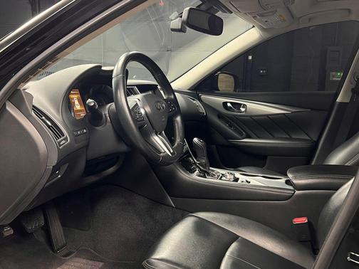 Black Obsidian 2021 INFINITI Q50 3.0t LUXE