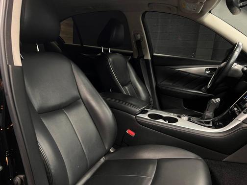 Black Obsidian 2021 INFINITI Q50 3.0t LUXE