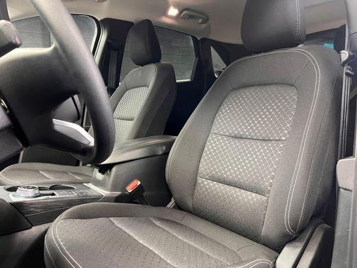 Silver Metallic 2025 Ford Escape Active