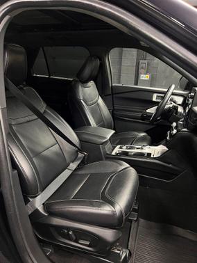 Agate Black Metallic 2024 Ford Explorer ST