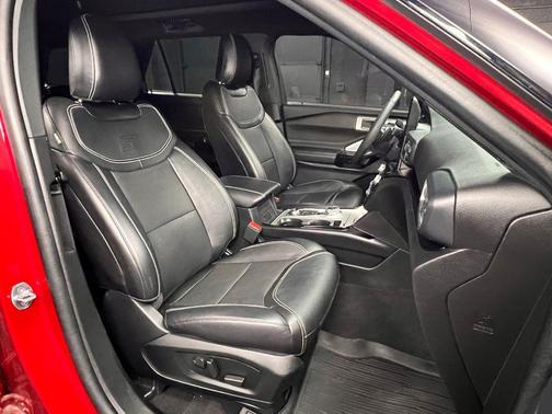 Rapid Red Metallic Tinted Clearcoat 2024 Ford Explorer ST
