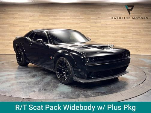 Sinamon Stick 2022 Dodge Challenger R/T Scat Pack Widebody