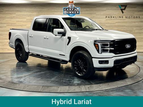 Oxford White 2025 Ford F-150 Lariat