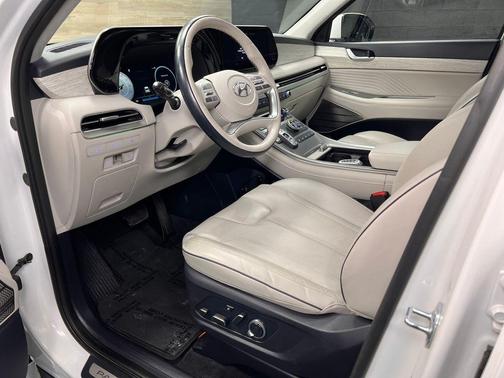 Hyper White 2023 Hyundai PALISADE Calligraphy