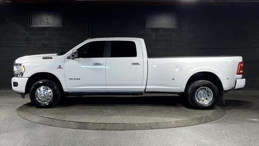 2022 RAM 3500 Limited Crew Cab 4x4 8' Box