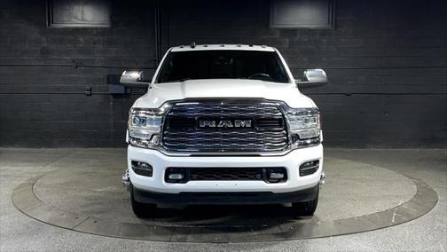 2022 RAM 3500 Limited Crew Cab 4x4 8' Box