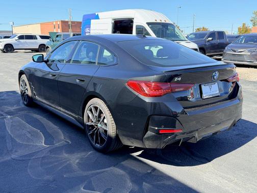 Black Sapphire Metallic 2025 BMW i4 Gran Coupe eDrive40