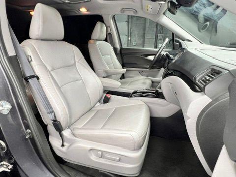 Modern Steel Metallic 2019 Honda Pilot Elite