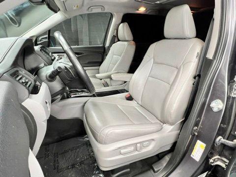 Modern Steel Metallic 2019 Honda Pilot Elite
