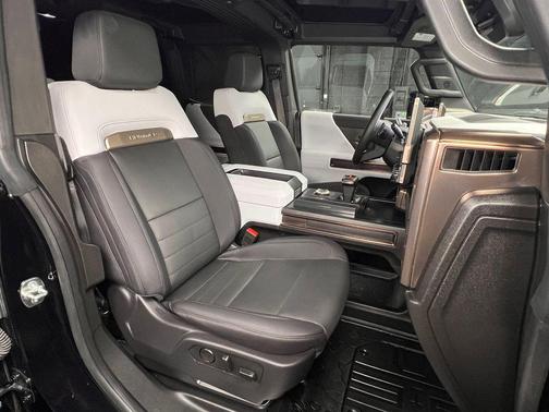 Void Black 2025 GMC HUMMER EV SUV 2X