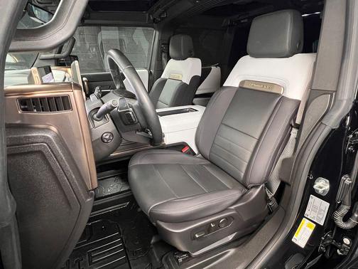 Void Black 2025 GMC HUMMER EV SUV 2X