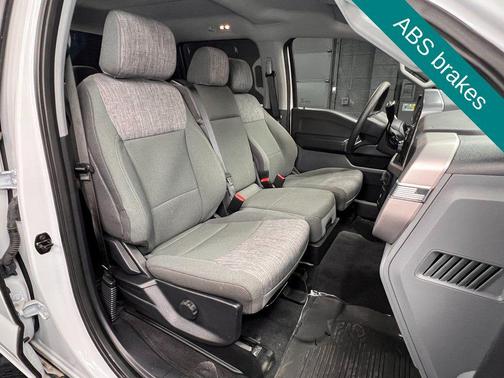 Oxford White 2023 Ford F-150 XLT