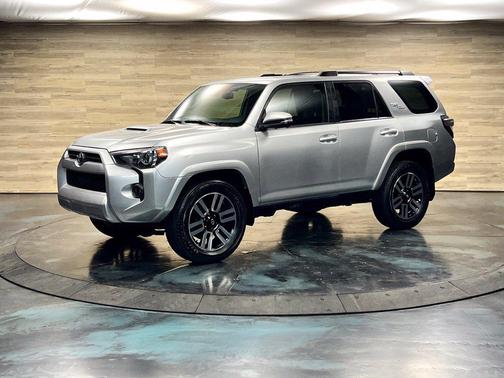 Classic Silver Metallic 2021 Toyota 4Runner TRD Off Road Premium