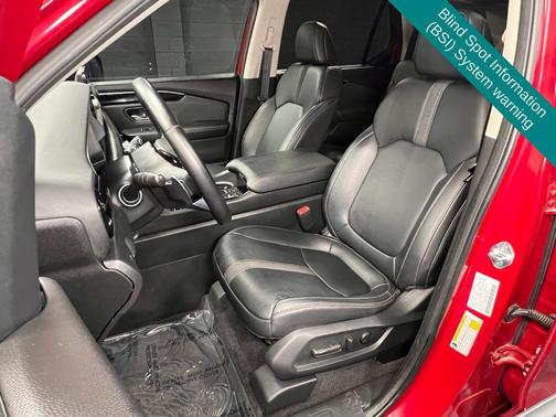 Radiant Red Metallic II 2023 Honda Pilot Touring 8-Passenger