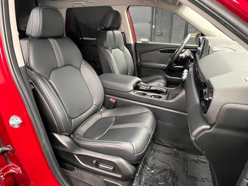 Radiant Red Metallic II 2023 Honda Pilot Touring 8-Passenger