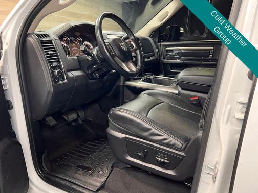 Bright White Clearcoat 2018 RAM 3500 Laramie Mega Cab 4x4 6'4' Box