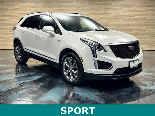 Crystal White Tricoat 2021 Cadillac XT5 Sport
