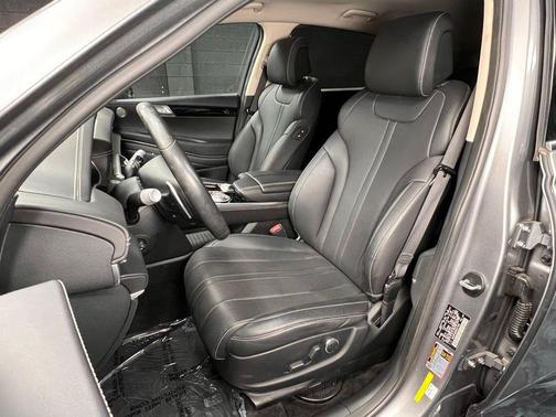 Savile Silver 2021 Genesis GV80 2.5T