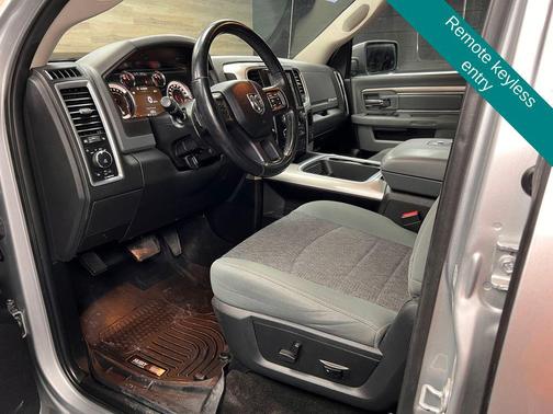 Bright Silver Metallic Clearcoat 2017 RAM 1500 Big Horn