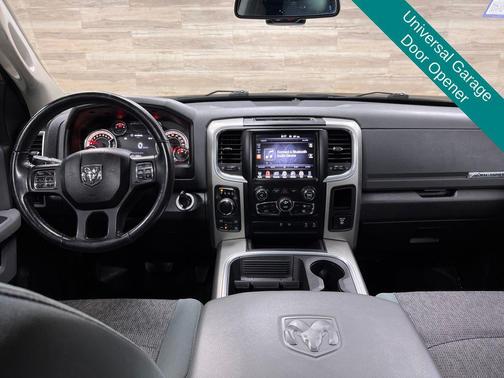 Bright Silver Metallic Clearcoat 2017 RAM 1500 Big Horn