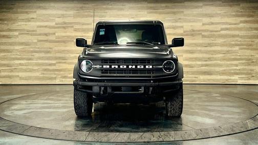 Carbonized Gray Metallic 2024 Ford Bronco Black Diamond