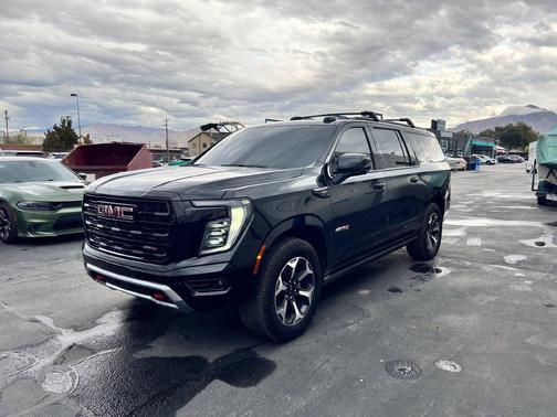 Onyx Black 2026 GMC Yukon XL AT4 Ultimate, 4WD
