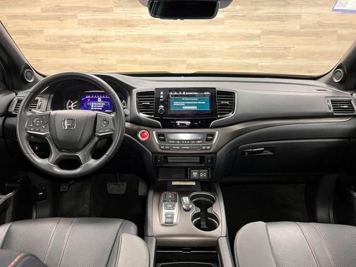 Platinum White Pearl 2023 Honda Passport AWD TrailSport