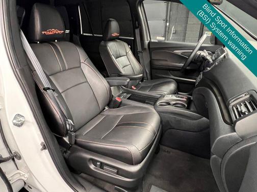 Platinum White Pearl 2023 Honda Passport AWD TrailSport