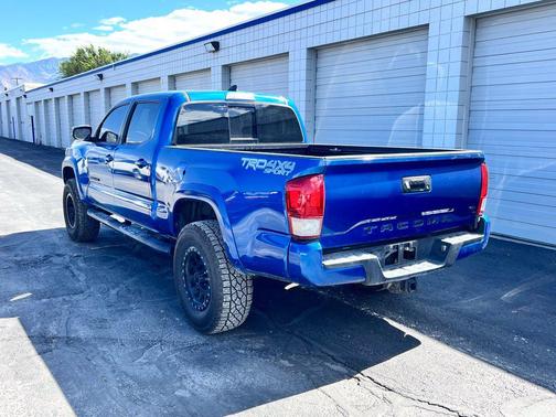 2017 Toyota Tacoma Base