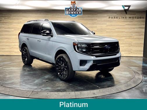 Glacier Gray Metallic TriCoat 2025 Ford Expedition Platinum