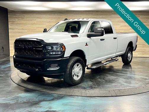 Bright White Clearcoat 2023 RAM 2500 Tradesman Crew Cab 4x4 8' Box