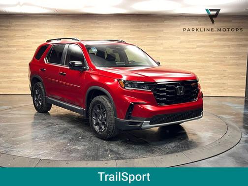 Radiant Red Metallic II 2025 Honda Pilot TrailSport