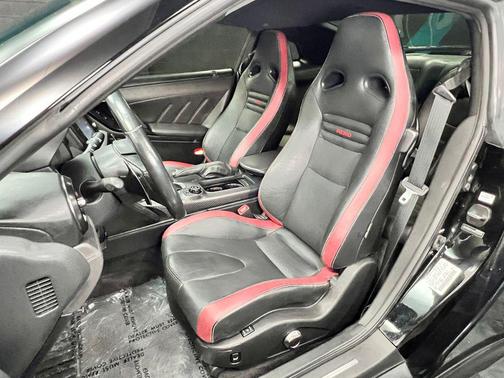 Jet Black Pearl 2019 Nissan GT-R Premium
