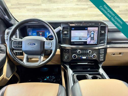 Oxford White 2023 Ford F-250 Lariat